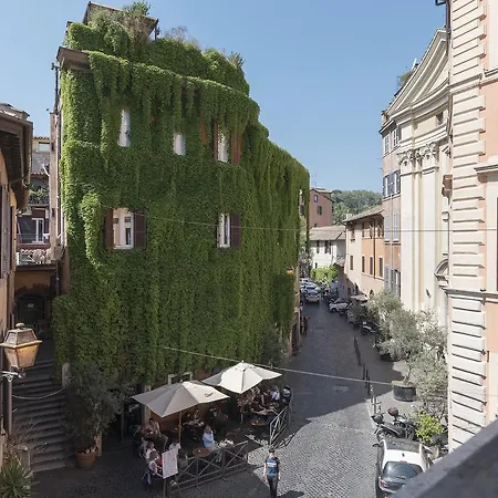 Trastevere Roomy Рим