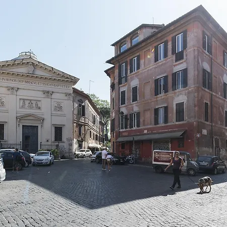 Trastevere Roomy