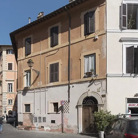 Trastevere Roomy Рим