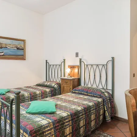 Апартаменты Trastevere Roomy *